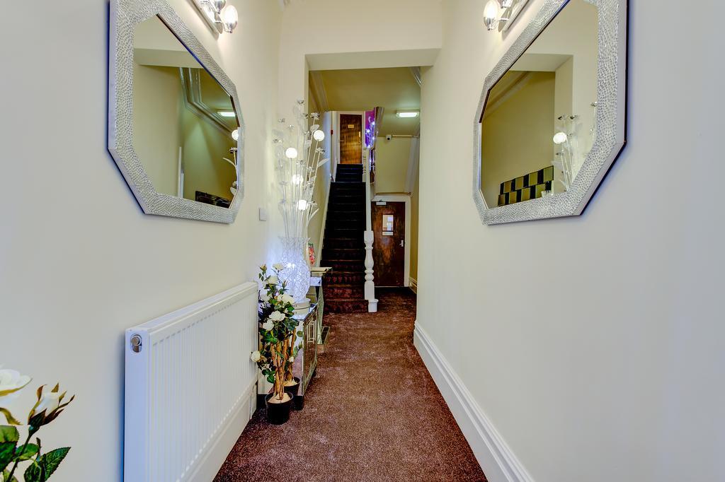 Sutton Park Guest House ブラックプール エクステリア 写真